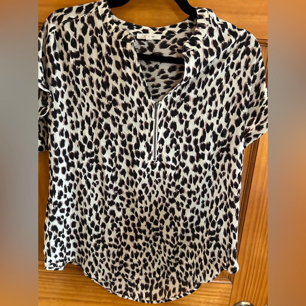maurices cheetah print zip top